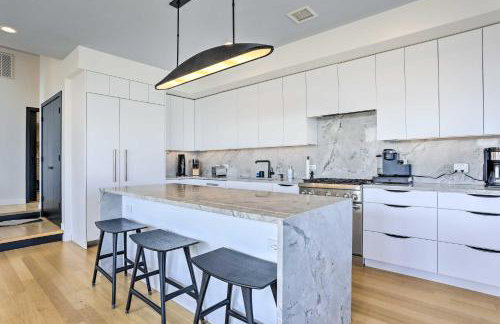 Luxury Long Beach Villa with Ocean Views! - Foto 1