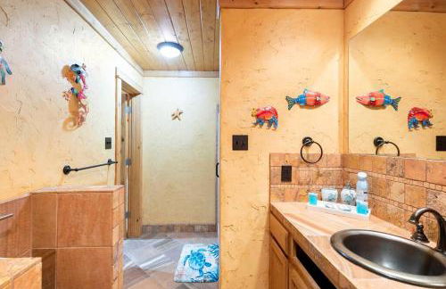 Texas Ranch House with 5 Bedroom and Fish Pond - Foto 33