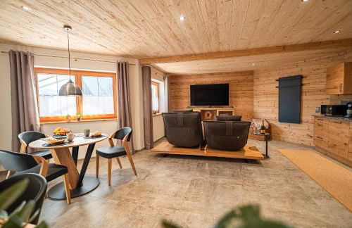 Luxus Chalet im Allgäu - Zirbenholz Schlafzimmer - Terrasse mit Bergblick - Infrarotkabine - Foto 30