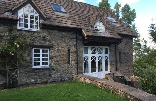 15th Century 6-bed Farmhouse, Sleeps 11, Pets Ok - Foto 1