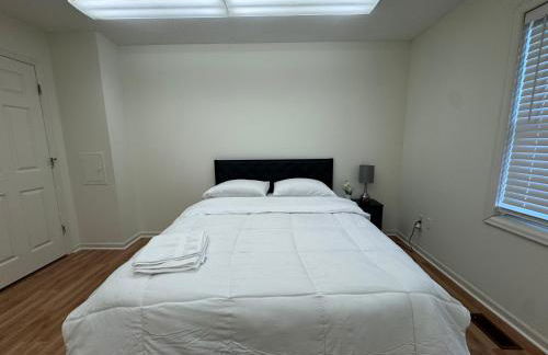 Modern 2BR Suite 202- Toledo & Sylvania Gateway - Foto 16