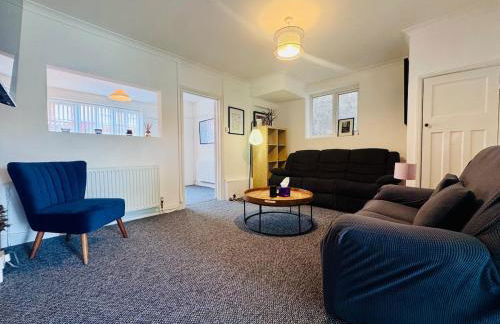 2 Beds, Entire Home, Spacious Bedrooms, Garden - Photo 9