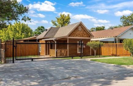 Stockyards 5 mins, New, Sleeps 8 Cedar House, TCU - Foto 23