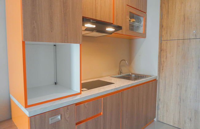 Cozy Studio Apartment At LRT City Jatibening - Foto 12