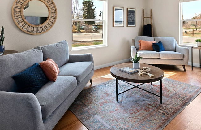 Bright and Stylish Home Great Central Location! - Foto 17