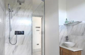 Beautiful Lodge in Newmarket with parking - Foto 15