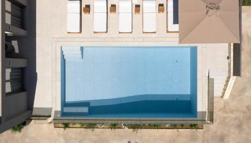 Amalthia Villa, Heated Pool & Walk to the Beach, By ThinkVilla - Photo 2