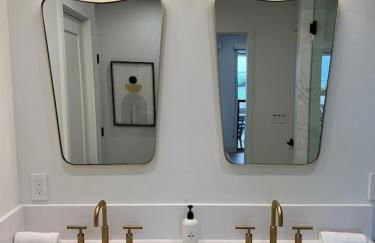 Oceanfront Fully Remodeled 2BR 2BA, Pool, Hot Tub, Gated Parking - Foto 23