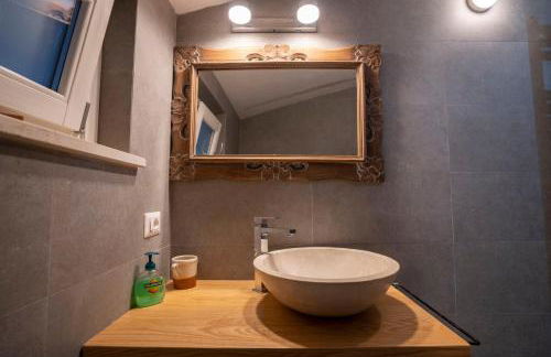 Villa Michaela con piscina privata e vista mare - Foto 45