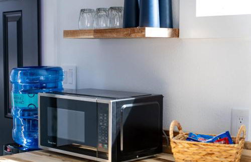 Hidden Cottage mins to Main St and sleeps 4 - Photo 10