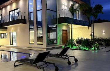 Casarão Guarapari - Setiba - Casa de Temporada Inteira Privativa para Grupos e Famílias - Foto 9