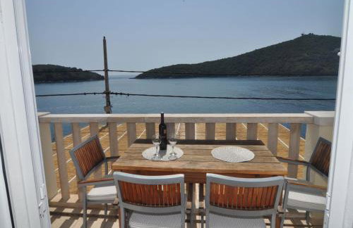 Holiday home Marina- beachfront, sea view and free parking - Photo 43