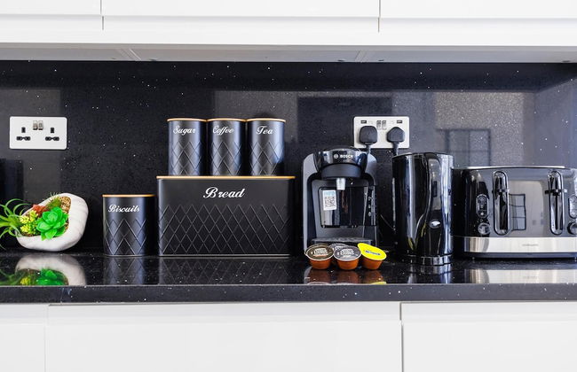 Luxurious - Pool Table - Games Room - Free Parking - Photo 45