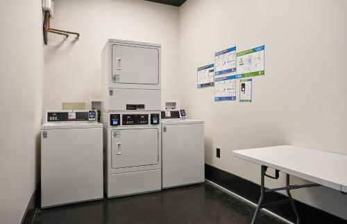 Oasis Steps From Broadway Large Patio City Views - Foto 21