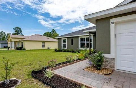 COZY home with fenced patio - Foto 16