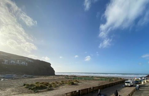 Sunsets In Porthtowan, Beachfront apartment - Photo 22