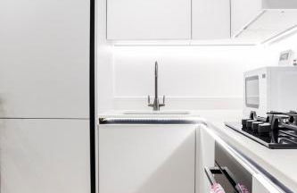 The Dashwood Suite - 2BR Modern Apt with Stylish Design Decor, Free Secure Underground Parking & 50" Smart TV - Foto 57