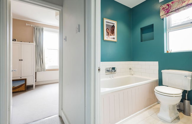 Spectacular Shepherds Bush Home Close to Westfield - Photo 25