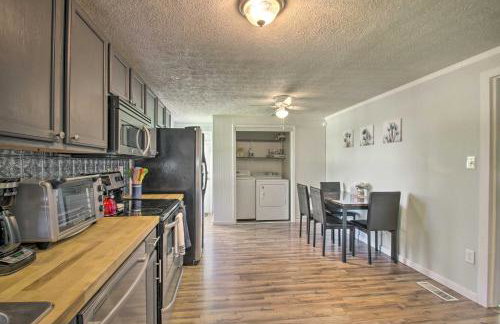 Dog-Friendly Fayetteville Home with Hot Tub! - Foto 9