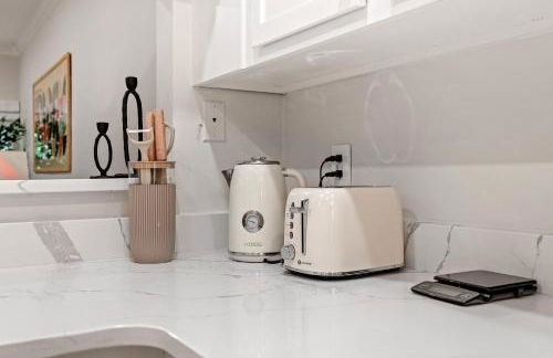 Raleigh Executive 2BR, Newly Furnished, Fenton & N Hills - Foto 30