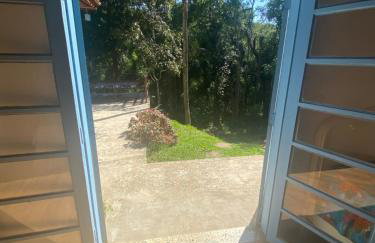 Casa de campo com muito verde e paz, 2 quartos, Wi-Fi, churrasqueira, deck, trilha - Foto 31