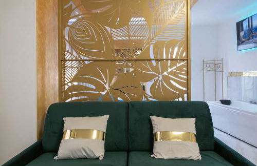 FASHION APARTMENT GOLD Bologna with JACUZZI & CAR GARAGE - Foto 67