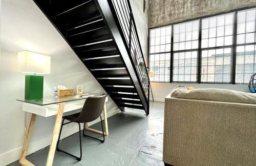 Swanky loft at Historic Peters Cartridge Factory - Foto 23