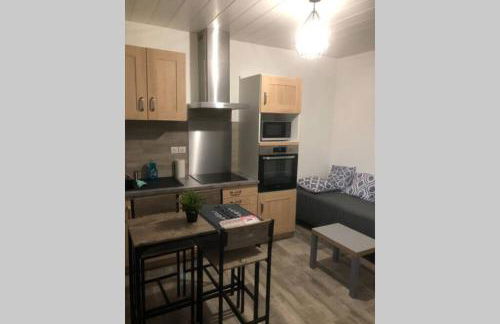 F2 au pied du château et à 15min de Center Parc - Photo 6