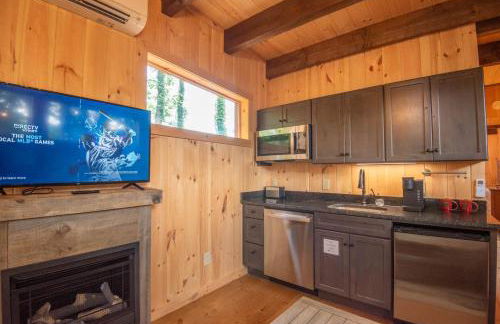 1 Mile to Downtown West Jefferson Camping Cabin #7 - Foto 7