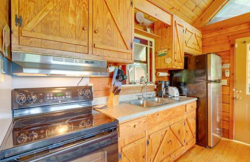 Secluded Mountain Cabin with Decks and Gazebo! - Foto 4