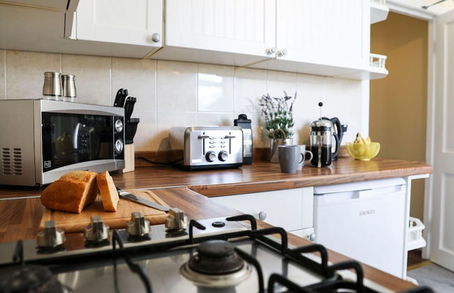 Swanky Cottage in Helensburgh near The Hill House - Photo 3