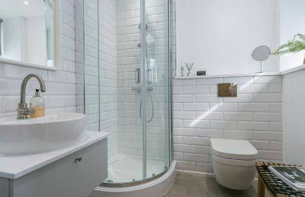 Custom Mews - Photo 22