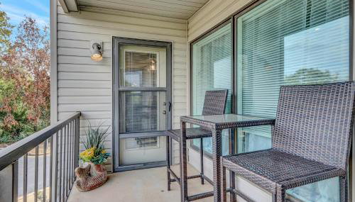 Pool and Dock Access Lakefront Hot Springs Condo! - Foto 2