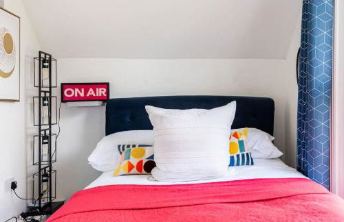 Cotswold Cheltenham, whole house with hot tub - Photo 70