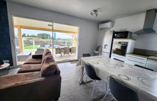 En Ardèche, maison de vacances L'Odalys climatisée avec sa piscine privée et chauffée - Foto 12