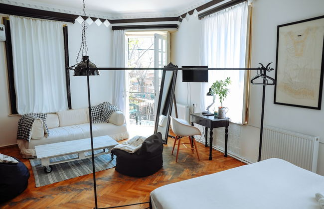 Four Rooms - Photo 3