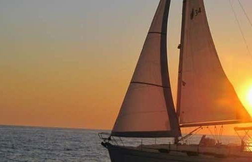 Paseo en velero por la costa de Bari con aperitivo - Foto 1