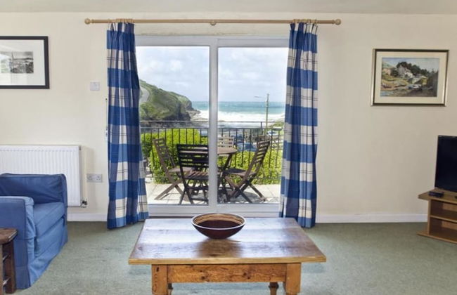 Green Door - Venus - Photo 6