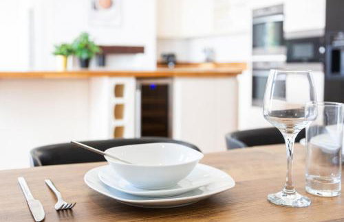 5 Bed Seaside Property with Garden , Parking and Games Room - Foto 34