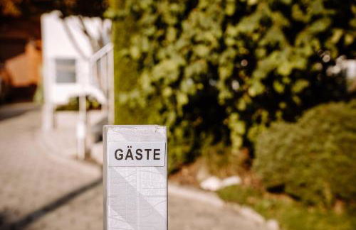 Ferienwohnung König Ludwig - Modernes Design-Apartment für Paare und Genießer am Starnberger See by LIVARIA - Foto 50