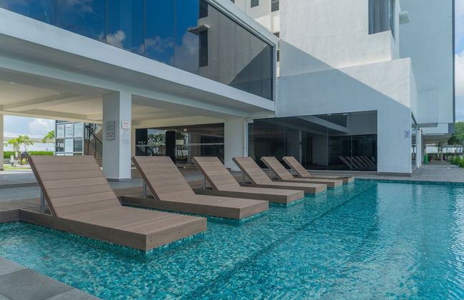 OYO Home 43995 Premium 3br 1tebrau - Photo 40