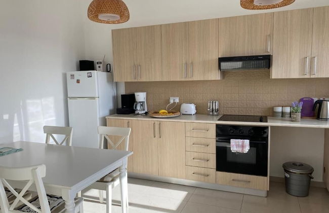 Two Bedroom Duplex With Mountain and Sea View - Photo 20