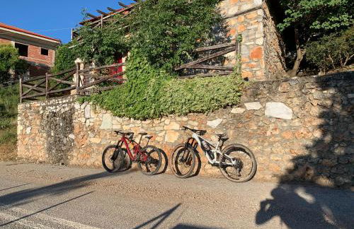 Stonehouse 2 Bedroom Chalet on Olympus Amazing View - Photo 6