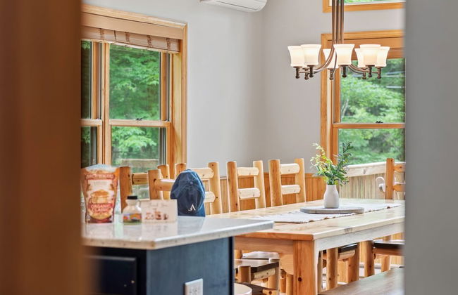 Bluejay Getaway by Avantstay Walk to Lake 7bdr Hot Tub Pool Table - Foto 12