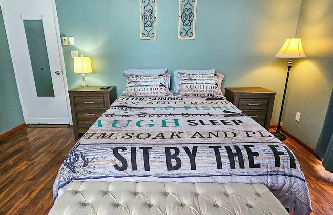 Pond Place by Avantstay Game Room, Deck, Fire Pit - Photo 7