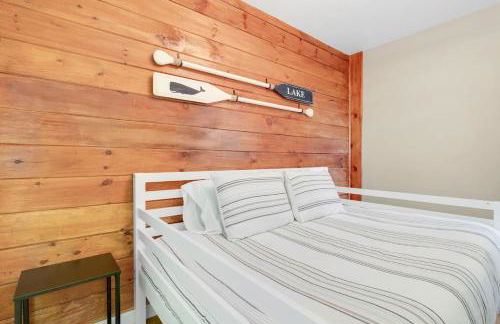 Waterfront Access with Kayaks Private Deck and a Firepit - Photo 48