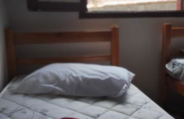 Casa perto de tudo, pra você ter ótima experiência. Bora Conhecer Ouro Preto.... - Photo 1