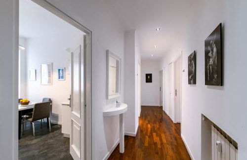 Saint Peter House Station - Photo 6