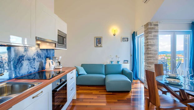 Modish Apartment in Murter with Hot Tub - Foto 5