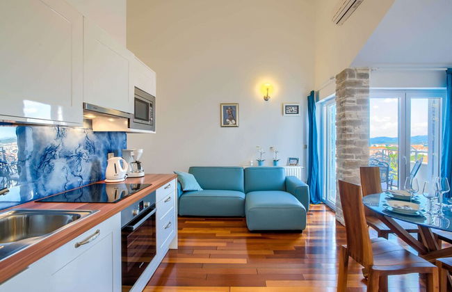 Modish Apartment in Murter with Hot Tub - Foto 5